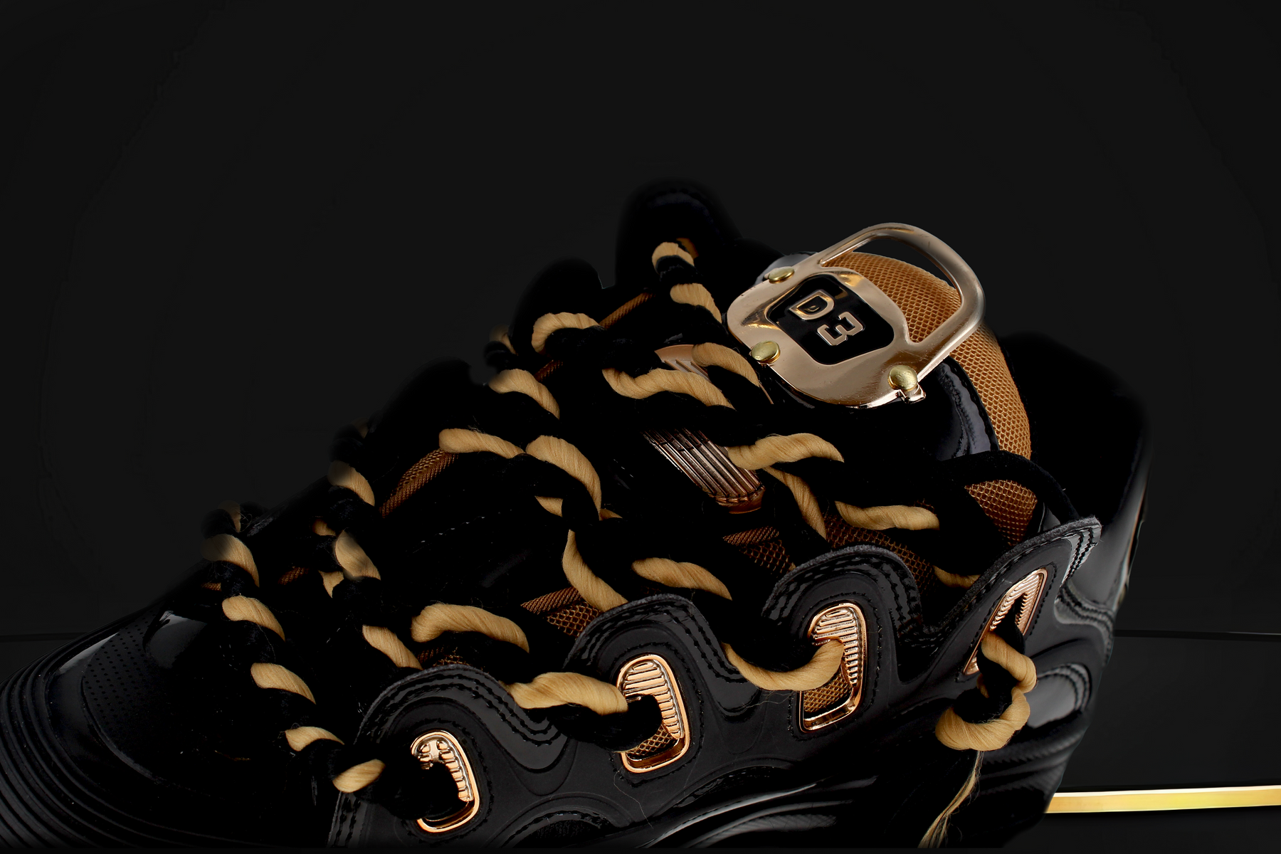 D3 2001 25 Years/Black/Gold